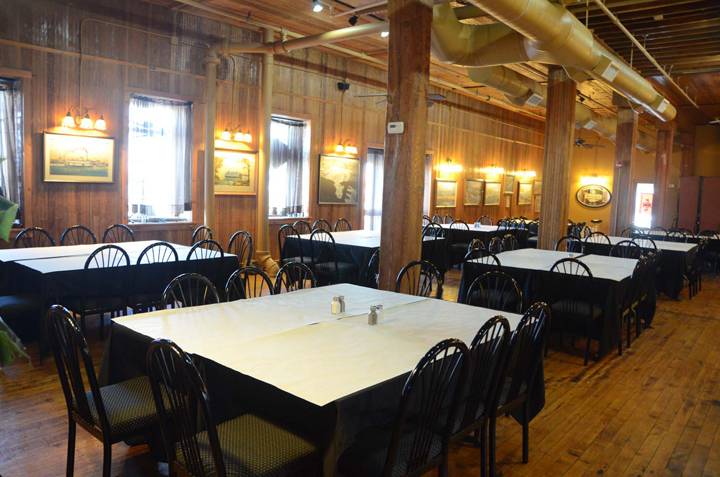 The Drake | restaurant | 106 Washington St, Burlington, IA 52601, USA | 3197541036 OR +1 319-754-1036