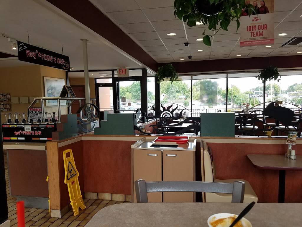 Roy Rogers | restaurant | 451 S King St, Leesburg, VA 20175, USA | 7037775551 OR +1 703-777-5551