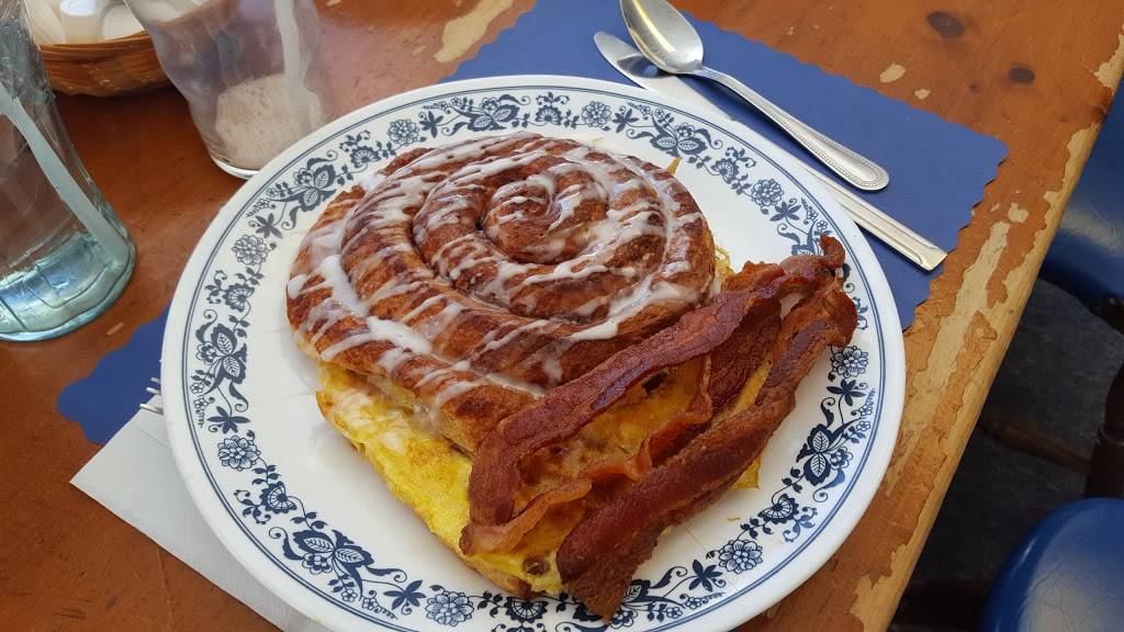 The Blueberry Muffin Restaurant | restaurant | 1769 White Mountain Hwy, North Conway, NH 03860, USA | 6033565736 OR +1 603-356-5736