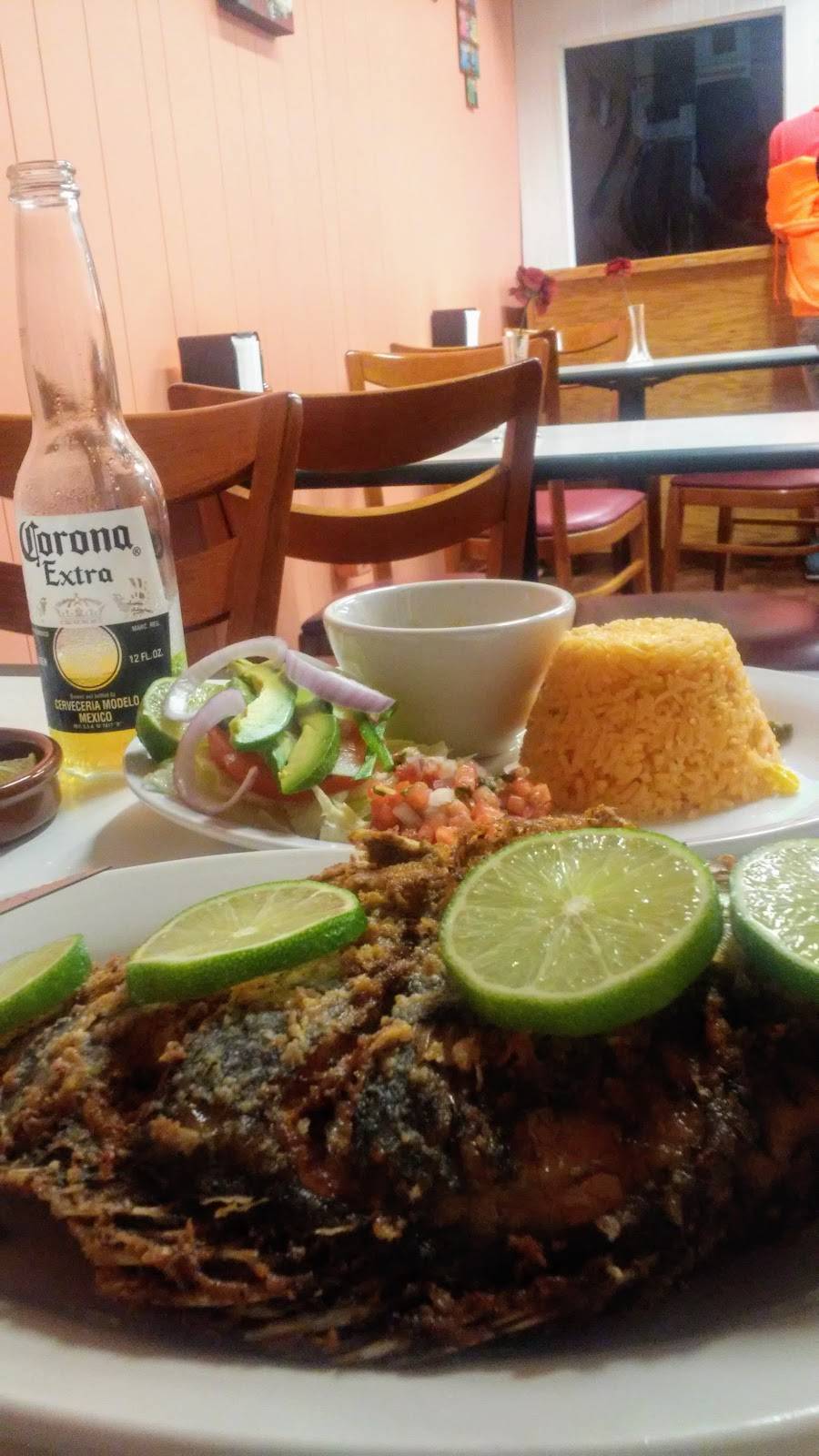 Amigos Restaurant | restaurant | 122 County St, New Bedford, MA 02744, USA | 7742066590 OR +1 774-206-6590