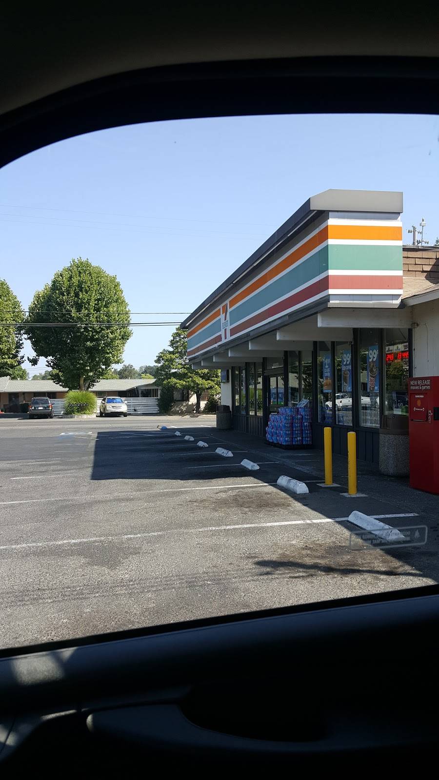 7-Eleven | bakery | 18000 Railroad Ave, Sonoma, CA 95476, USA | 7079963344 OR +1 707-996-3344