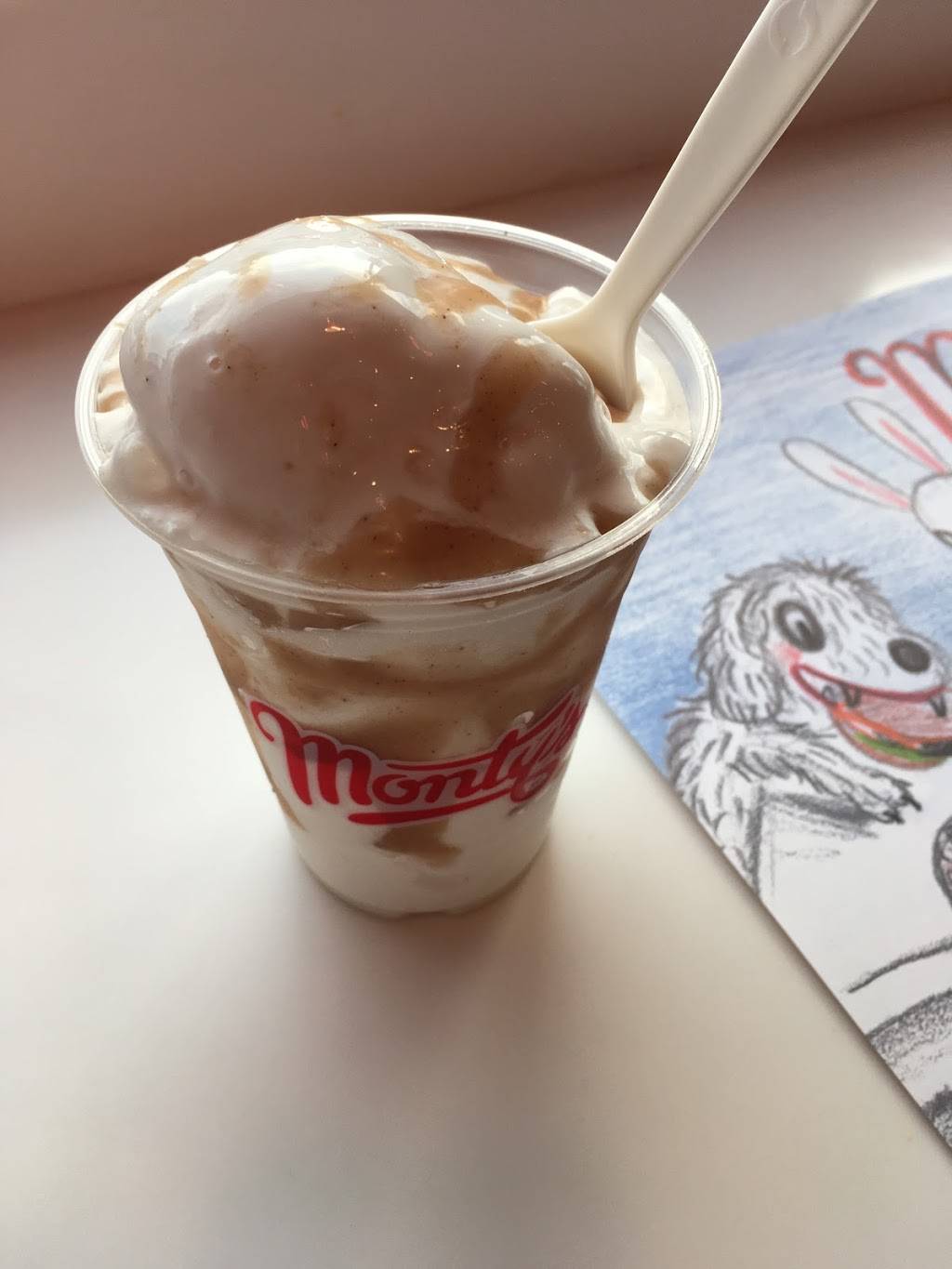 Monty’s Good Burger | restaurant | 1533 Sunset Blvd, Los Angeles, CA 90026, USA | 2139150257 OR +1 213-915-0257