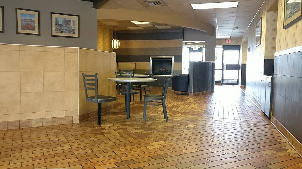 McDonalds | cafe | 6380 Steubenville Pike, Crafton, PA 15205, USA | 4127870880 OR +1 412-787-0880