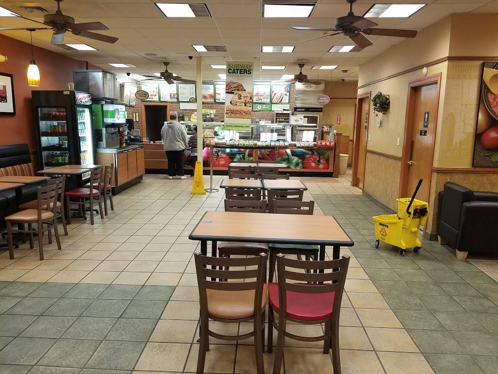 Subway | meal takeaway | 260 Western Ave, Allston, MA 02134, USA | 6177835700 OR +1 617-783-5700