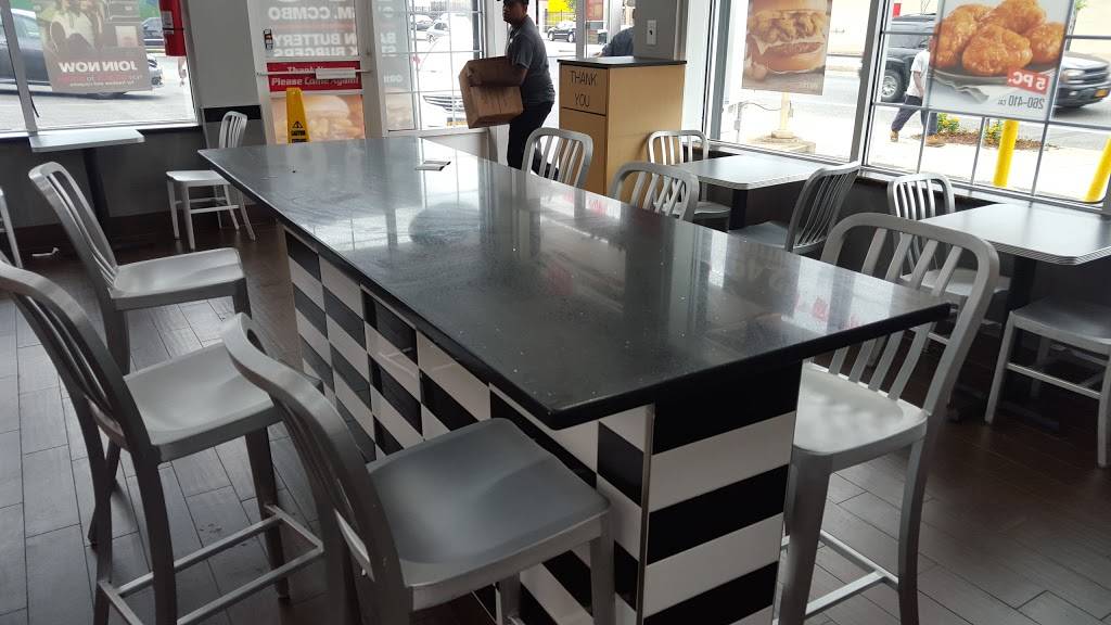 Checkers | restaurant | 122-21 Merrick Blvd, Jamaica, NY 11434, USA | 7187122420 OR +1 718-712-2420