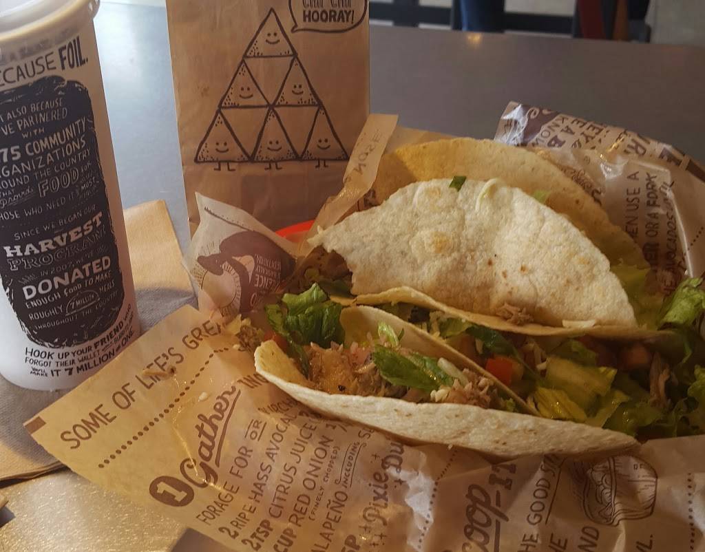 Chipotle Mexican Grill | restaurant | 1601 N State Rte 50, Bourbonnais, IL 60914, USA | 8159323225 OR +1 815-932-3225