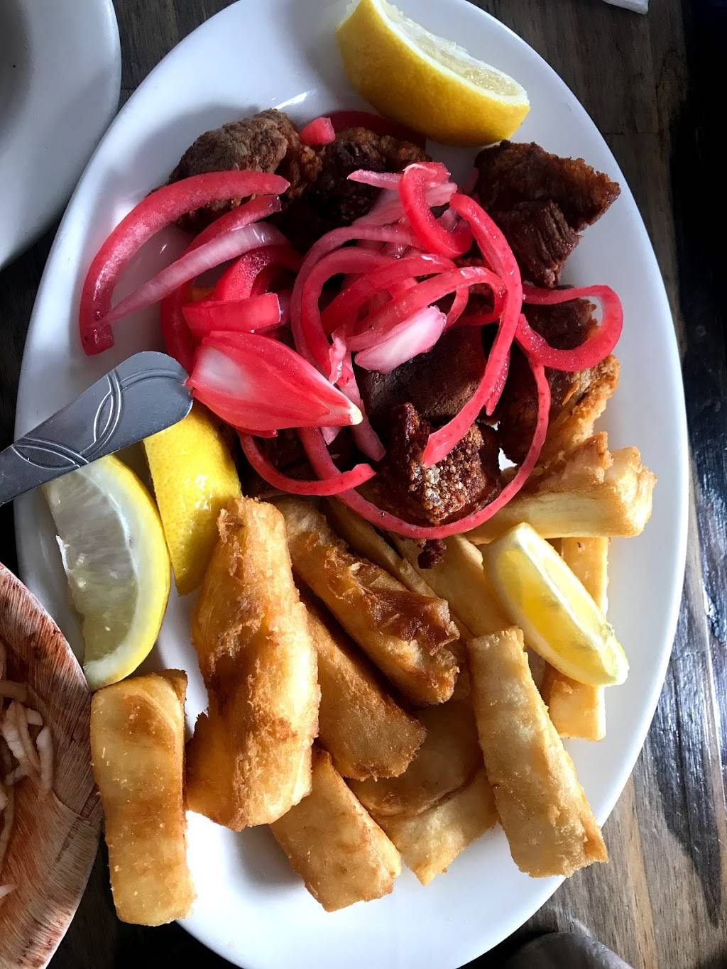 El Continental | restaurant | 672 5th Ave, Brooklyn, NY 11215, USA | 7188321327 OR +1 718-832-1327