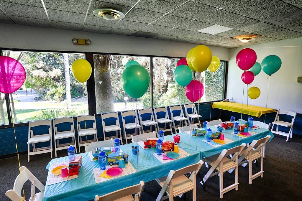 Pickwick Ice | meal takeaway | 1001 W Riverside Dr, Burbank, CA 91506, USA | 8188455300 OR +1 818-845-5300