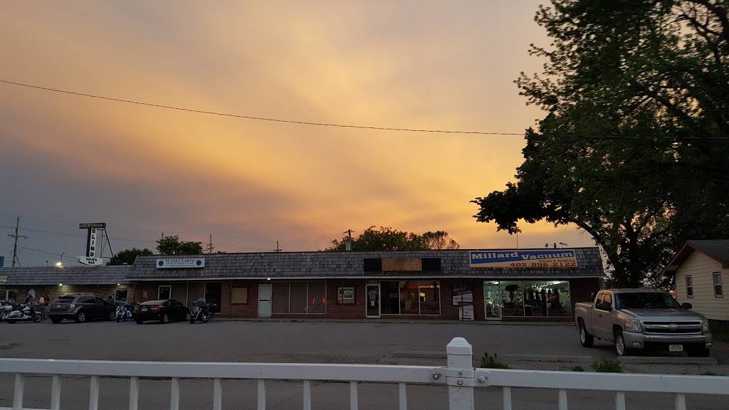 Dairy Queen | restaurant | 5071 S 136th St, Omaha, NE 68137, USA | 4028954877 OR +1 402-895-4877