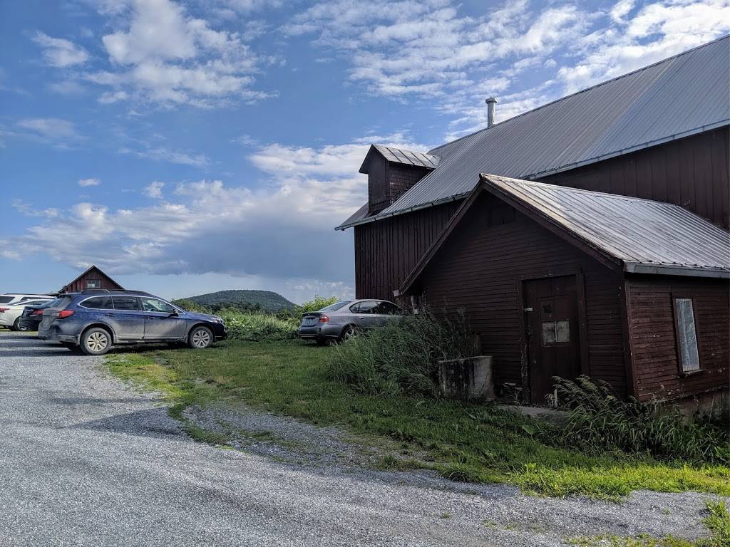 Pizza On Earth | restaurant | 1510 Hinesburg Rd, Charlotte, VT 05445, USA | 8024252152 OR +1 802-425-2152