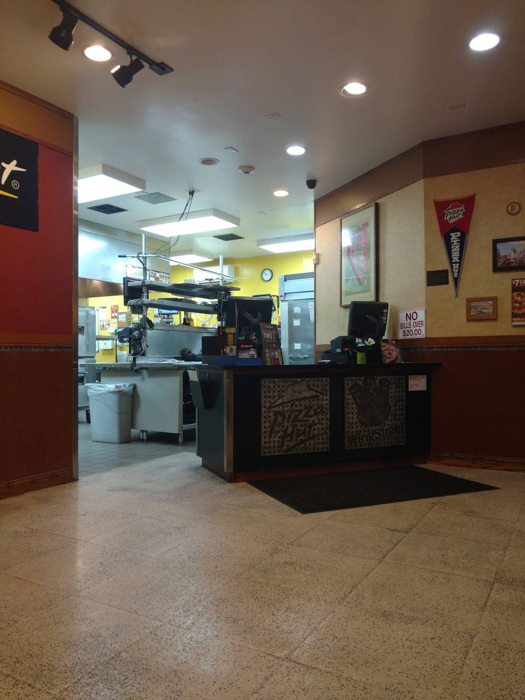 Pizza Hut | meal takeaway | 15 Eagle Canyon Dr, Sparks, NV 89441, USA | 7754243900 OR +1 775-424-3900