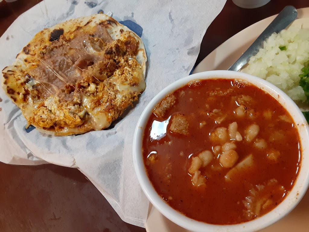 Kikas Restaurant | restaurant | 3101 Blaine St, Laredo, TX 78043, USA | 9567179390 OR +1 956-717-9390