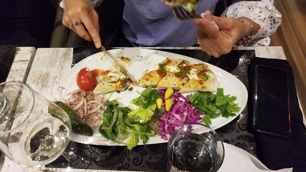 A La Turk | restaurant | 3443 Yonge St, North York, ON M4N 2N1, Canada | 4167701122 OR +1 416-770-1122