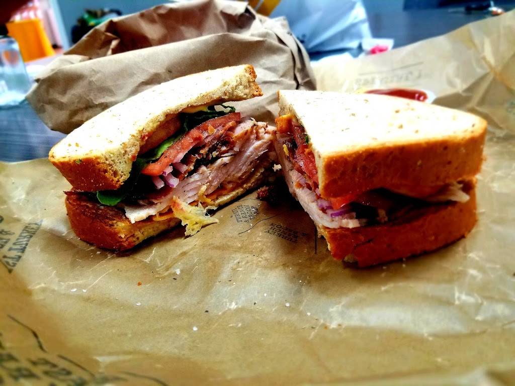 Arbys | restaurant | 2819 Chapman Hwy, Knoxville, TN 37920, USA | 8655777971 OR +1 865-577-7971