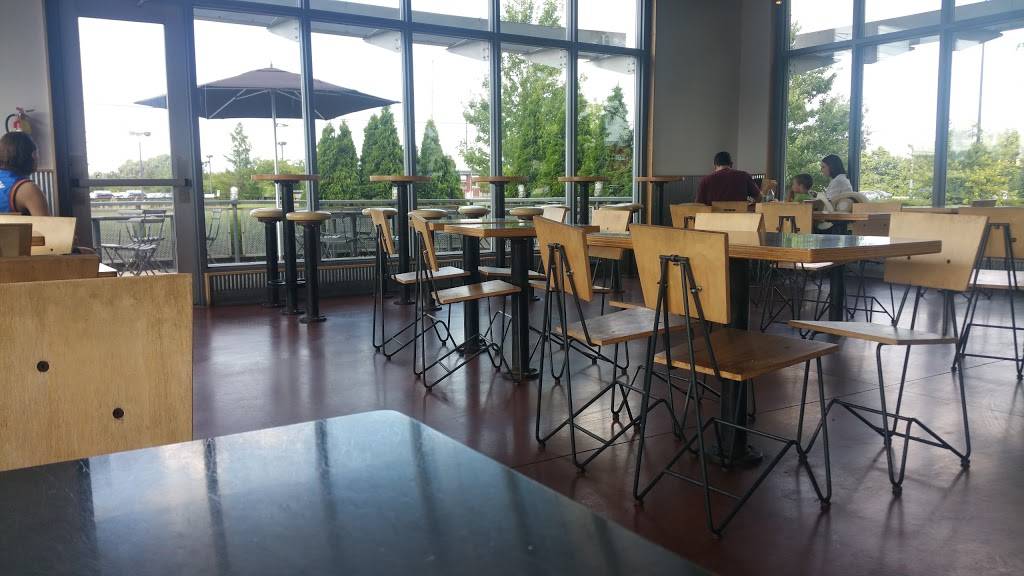 Chipotle Mexican Grill | restaurant | 4625 E 96th St, Indianapolis, IN 46240, USA | 3175758292 OR +1 317-575-8292