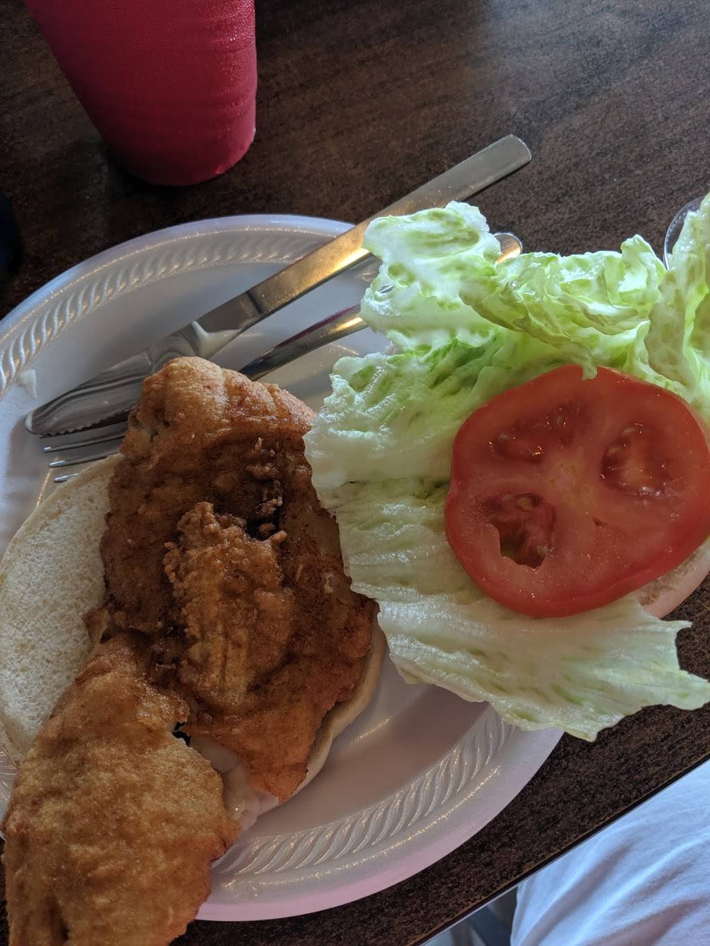 Owens Marina Restaurant | restaurant | 259 Mingee St, Poquoson, VA 23662, USA | 7578688407 OR +1 757-868-8407