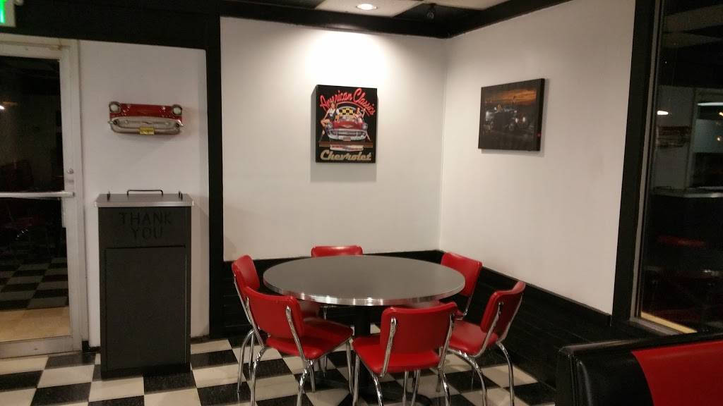 Maxs LLC | restaurant | 2928 Mitchell Rd, Bedford, IN 47421, USA | 8123291440 OR +1 812-329-1440