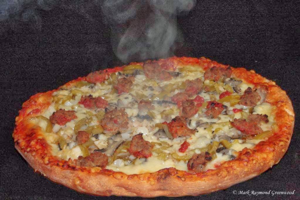 Tony & Anns Pizza | restaurant | 11 Broadway Rd, Dracut, MA 01826, USA | 9782513311 OR +1 978-251-3311