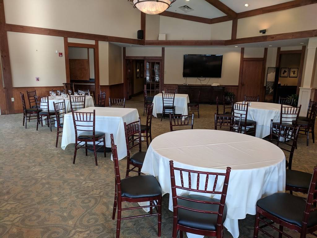 MacGregor Downs Country Club | restaurant | 430 St Andrews Ln, Cary, NC 27511, USA | 9194670146 OR +1 919-467-0146