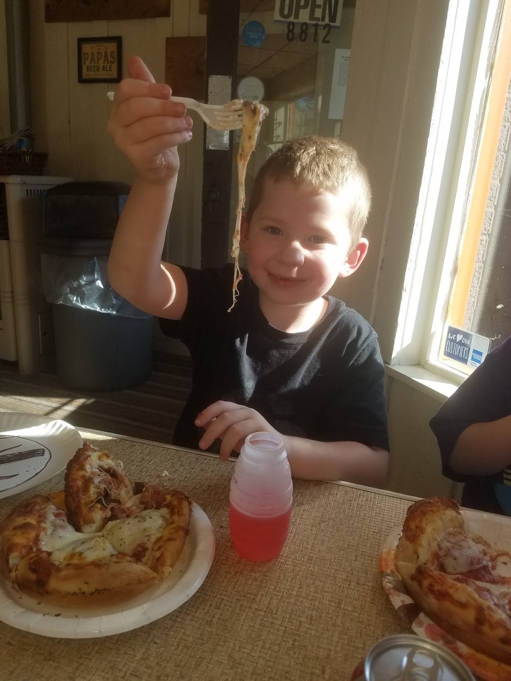 Papas Pizza | restaurant | 8812 Water St, Montague, MI 49437, USA | 2318932755 OR +1 231-893-2755