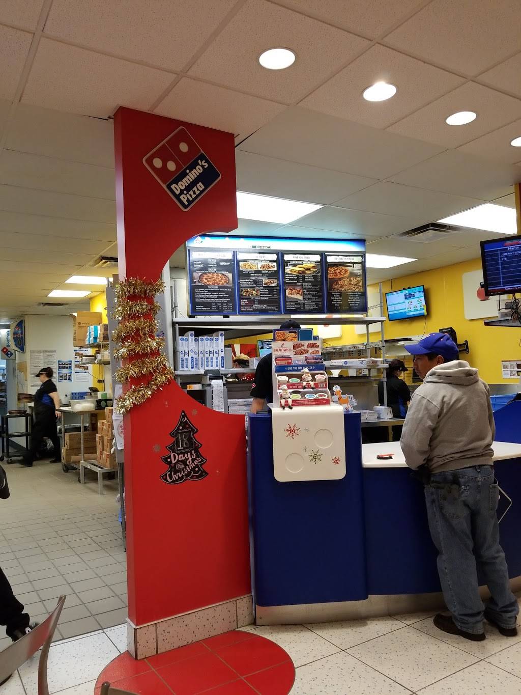 Dominos Pizza | meal delivery | 15634 NW US Hwy 441, Towne Center Crossing, Alachua, FL 32615, USA | 3864622000 OR +1 386-462-2000