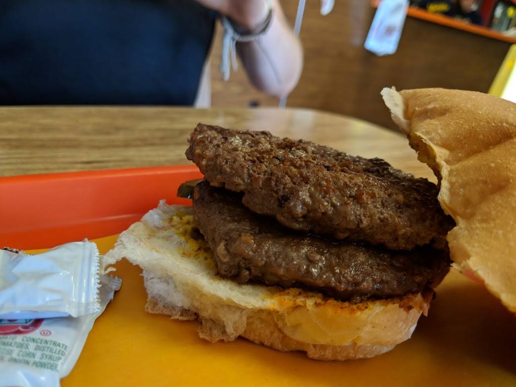 Yoccos The Hot Dog King | restaurant | 225 PA-100, Allentown, PA 18106, USA | 6103983939 OR +1 610-398-3939