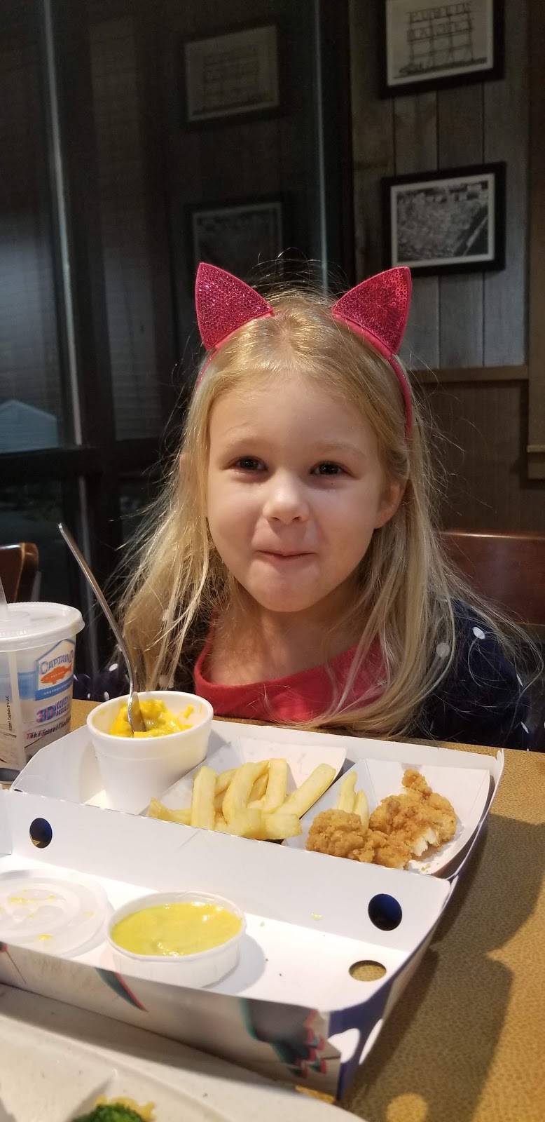 Captain Ds | restaurant | 2614 Harry Nichols Dr, Madison, IN 47250, USA | 8122732979 OR +1 812-273-2979