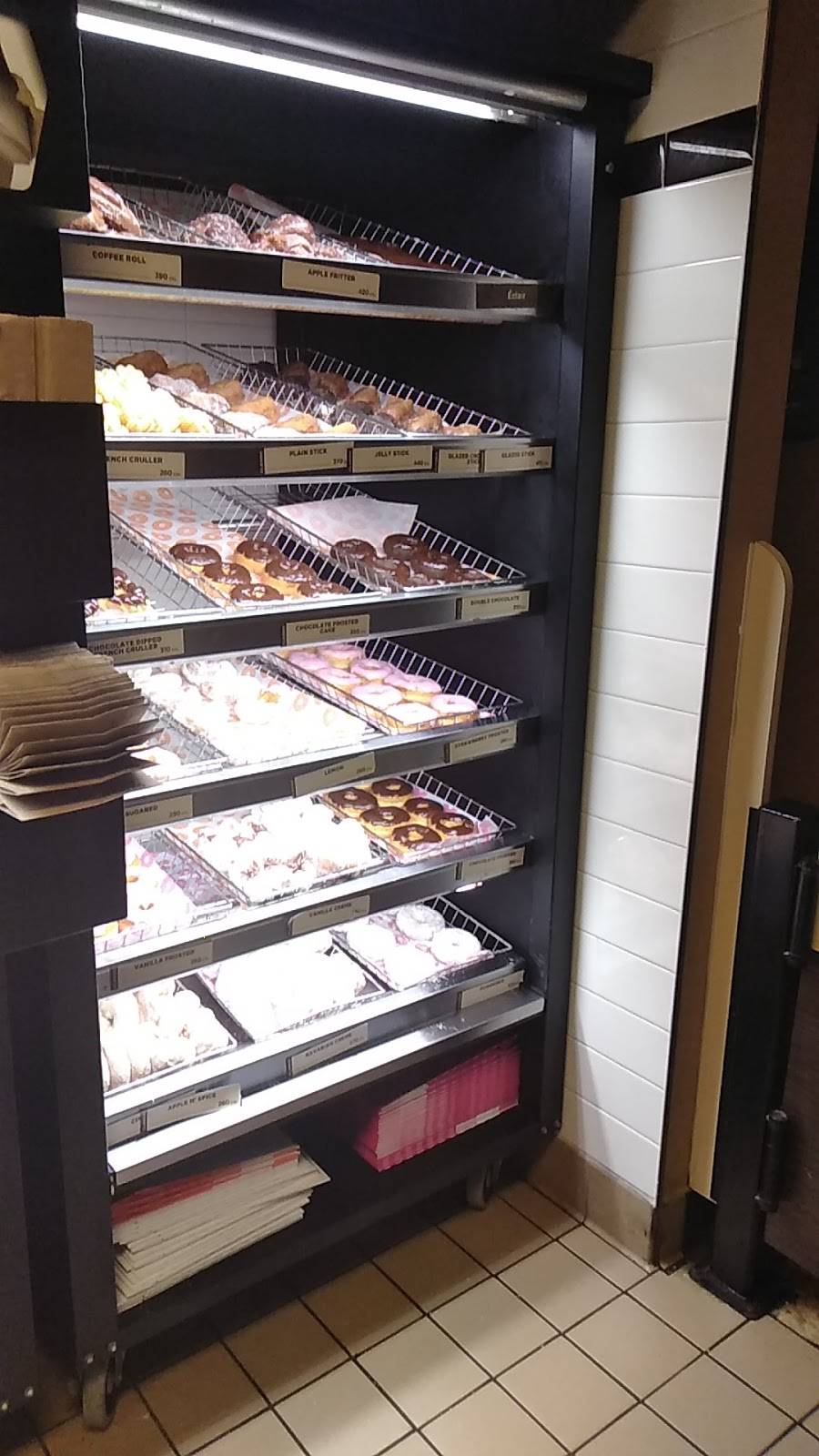 Dunkin | bakery | 15935 SW Warfield Blvd, Indiantown, FL 34956, USA | 7722482048 OR +1 772-248-2048