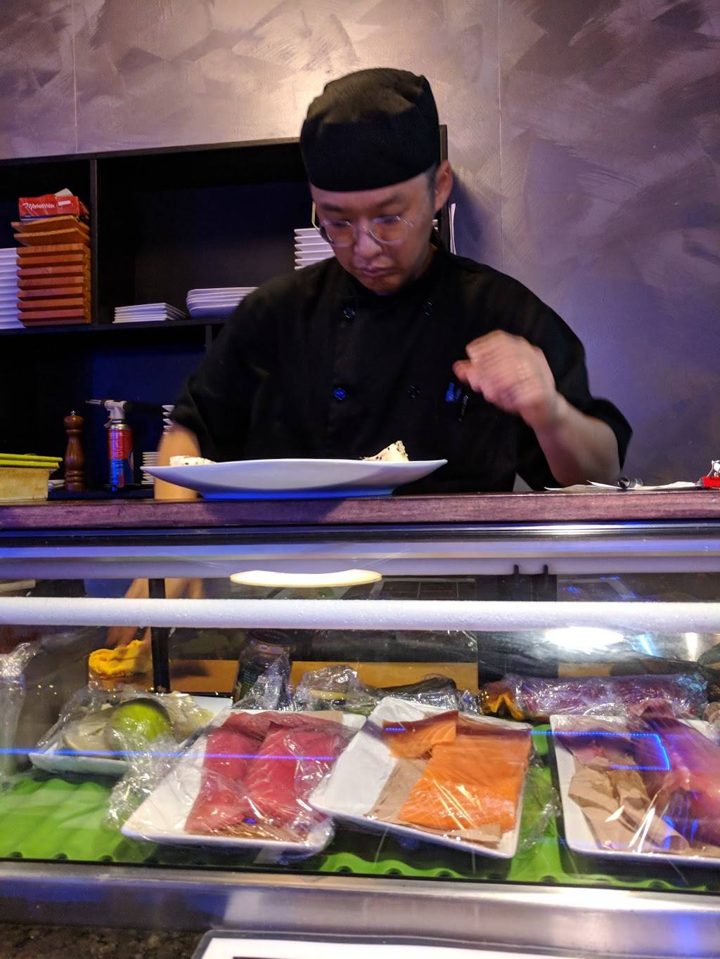 Top Sushi | restaurant | 8242 De Soto Ave, Canoga Park, CA 91304, USA | 8189602366 OR +1 818-960-2366