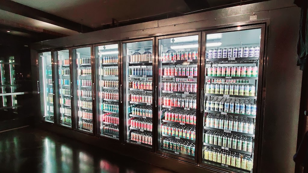 District Brew Yards | restaurant | 700 N Milwaukee Ave, Wheeling, IL 60090, USA | 8476635200 OR +1 847-663-5200