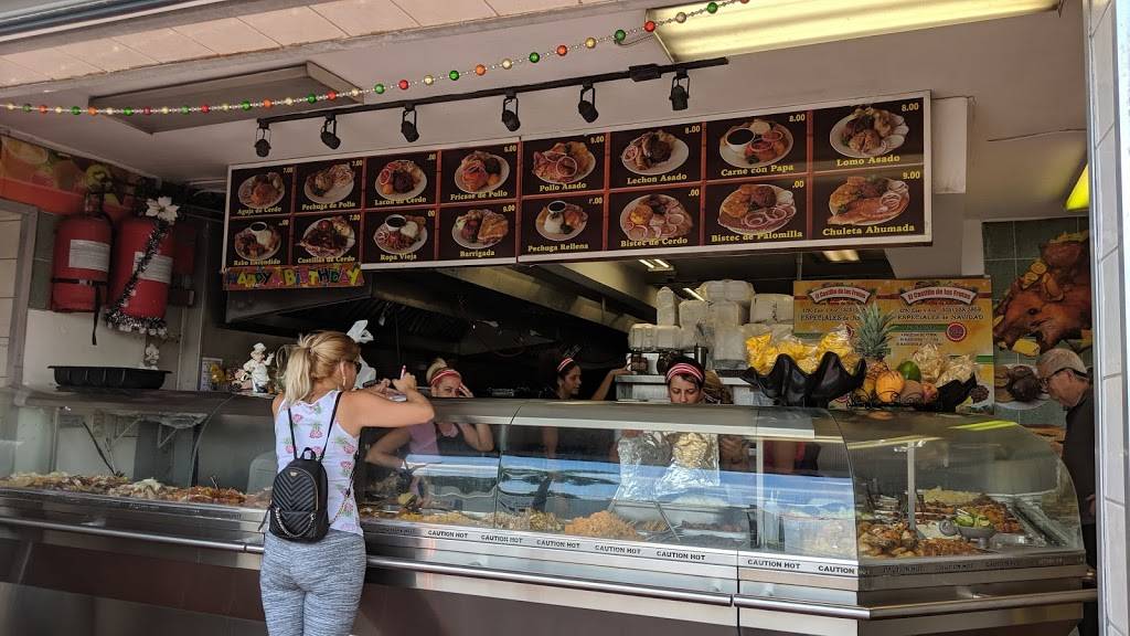 El Castillo de las Frutas | restaurant | 4290 E 4th Ave, Hialeah, FL 33013, USA | 3054596789 OR +1 305-459-6789