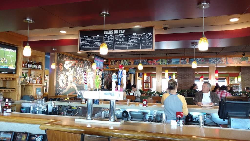 Applebees Grill + Bar | restaurant | 2250 Santa Rosa Ave, Santa Rosa, CA 95407, USA | 7075760552 OR +1 707-576-0552