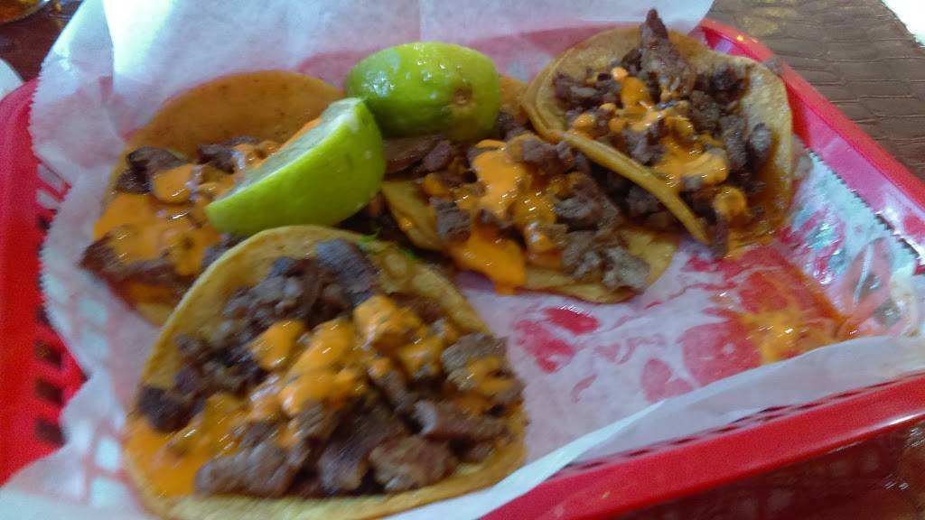 Tacos Los 3 Reyes | restaurant | 1610 Old Bayshore Hwy, San Jose, CA 95112, USA | 4084519709 OR +1 408-451-9709