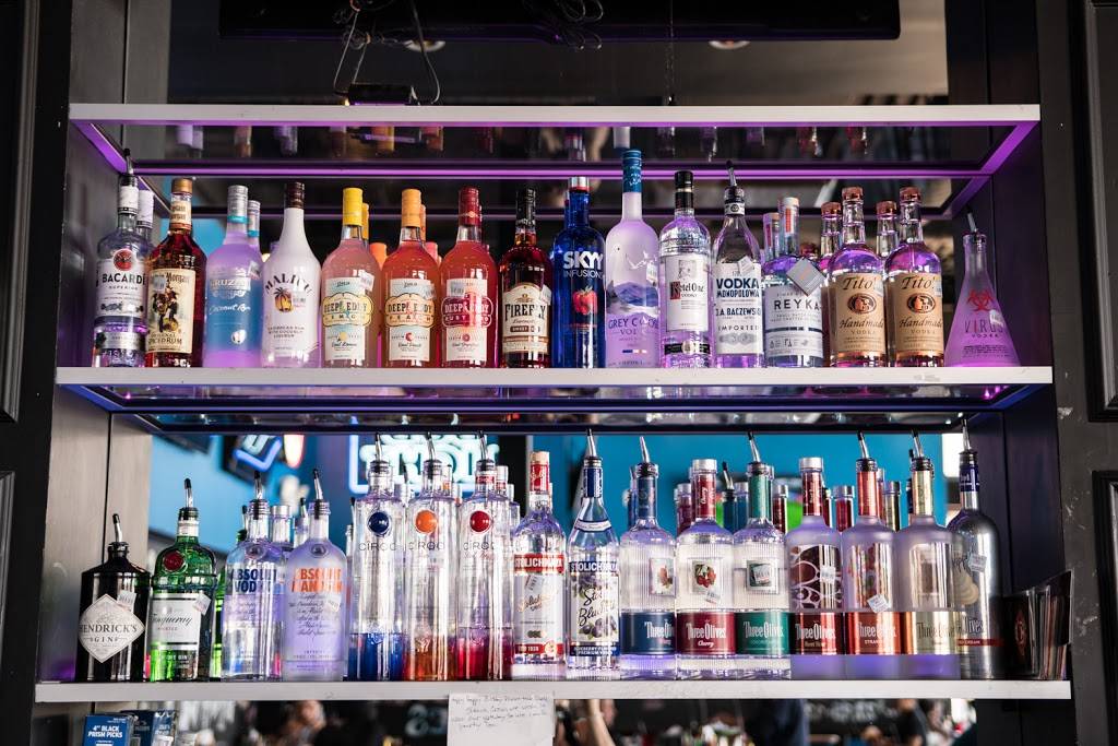 Shell Shack | restaurant | 1855 Dallas Pkwy #100, Plano, TX 75093, USA | 8445882722 OR +1 844-588-2722