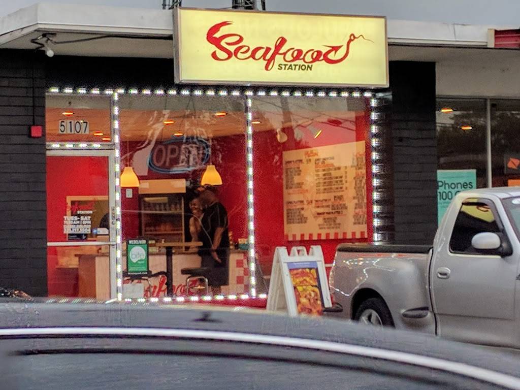 The Seafood Station | restaurant | 5107 Silver Star Rd, Pine Hills, FL 32808, USA | 3212173504 OR +1 321-217-3504