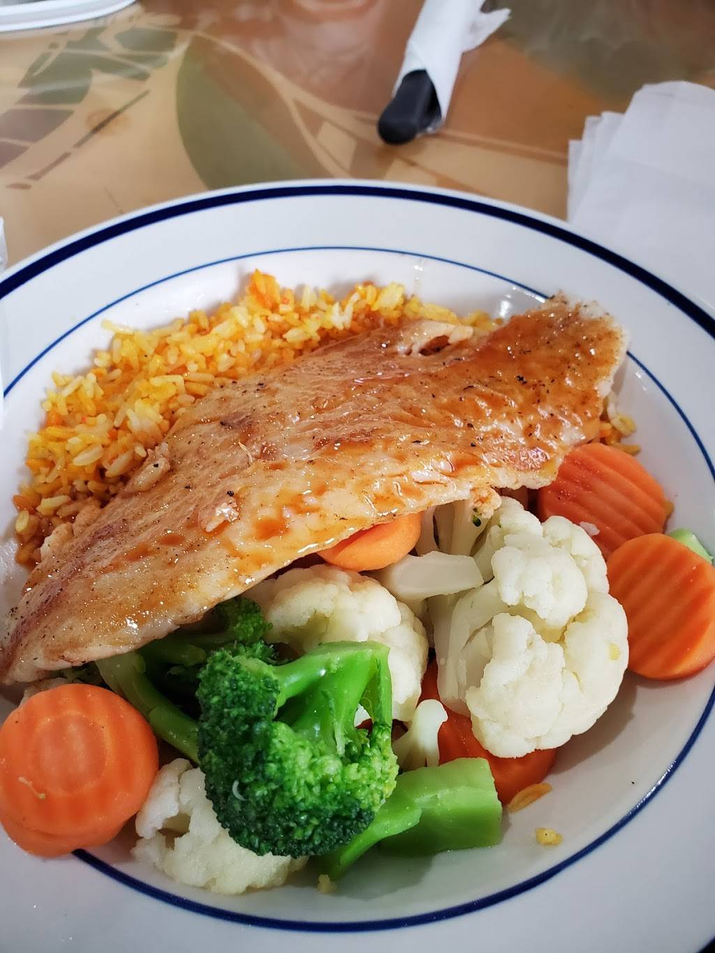 Fangs Island Food and Arcade | restaurant | 521B W Oglethorpe Hwy, Hinesville, GA 31313, USA | 9123321525 OR +1 912-332-1525