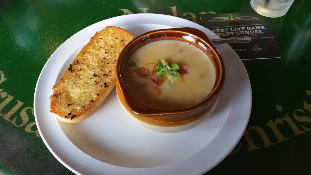 Shamrocks Ale House | restaurant | 7805 Temple Terrace Hwy, Temple Terrace, FL 33637, USA | 8139884908 OR +1 813-988-4908