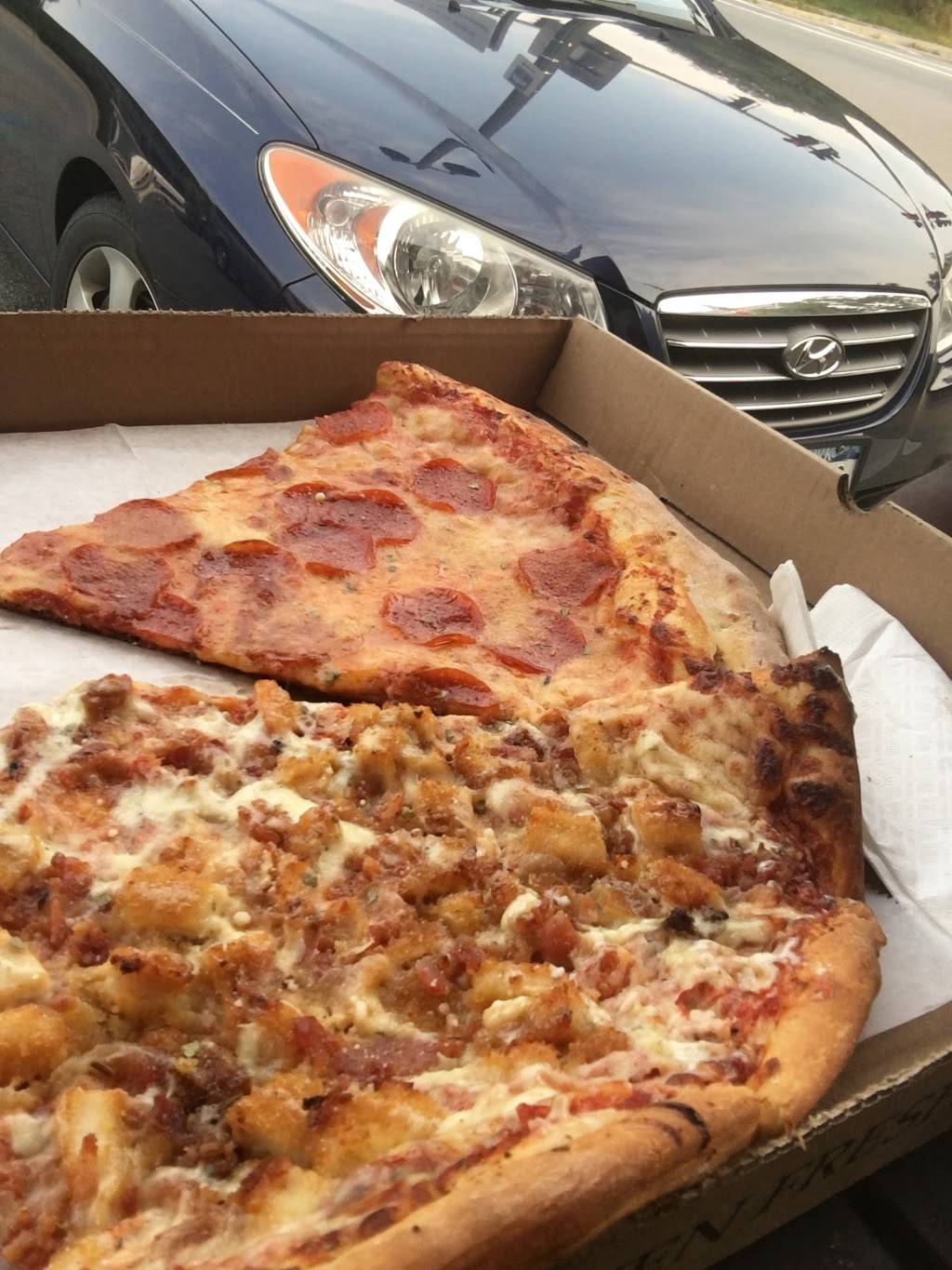 Amicis | restaurant | 35 Main St, Poughkeepsie, NY 12601, USA | 8454524700 OR +1 845-452-4700