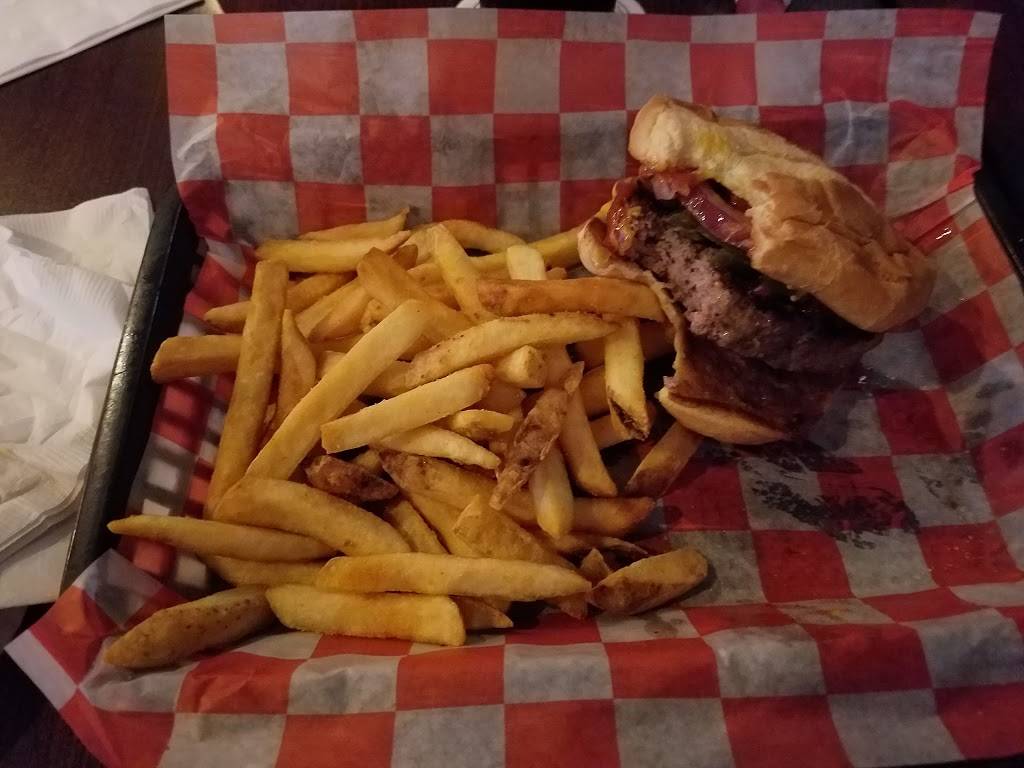 By Gollys Bar & Grill | restaurant | 714 Lila Ave, Milford, OH 45150, USA | 5132484444 OR +1 513-248-4444