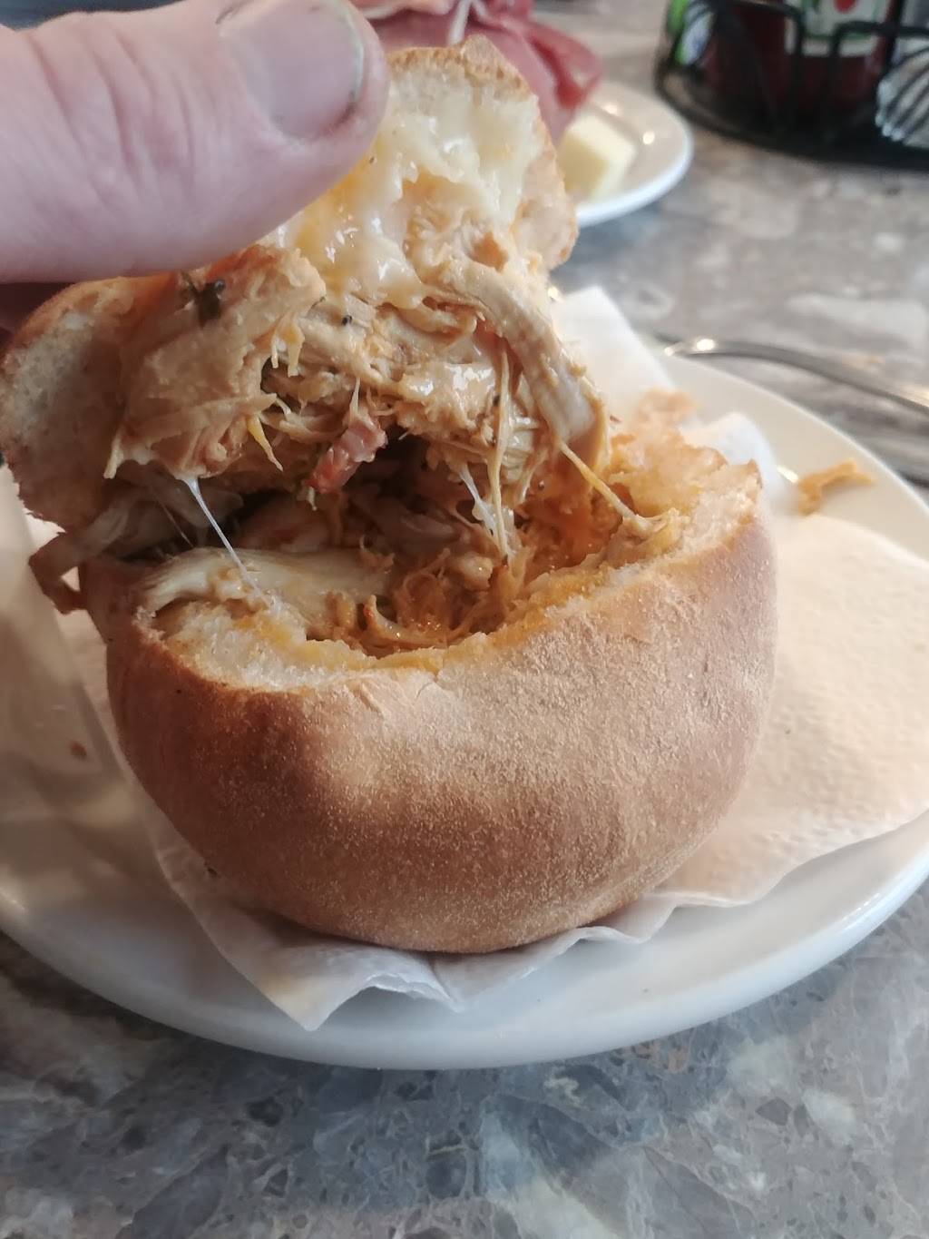 Rei Dos Leitoes | restaurant | 706 Hamilton Rd, London, ON N5Z 1T6, Canada | 5194521310 OR +1 519-452-1310