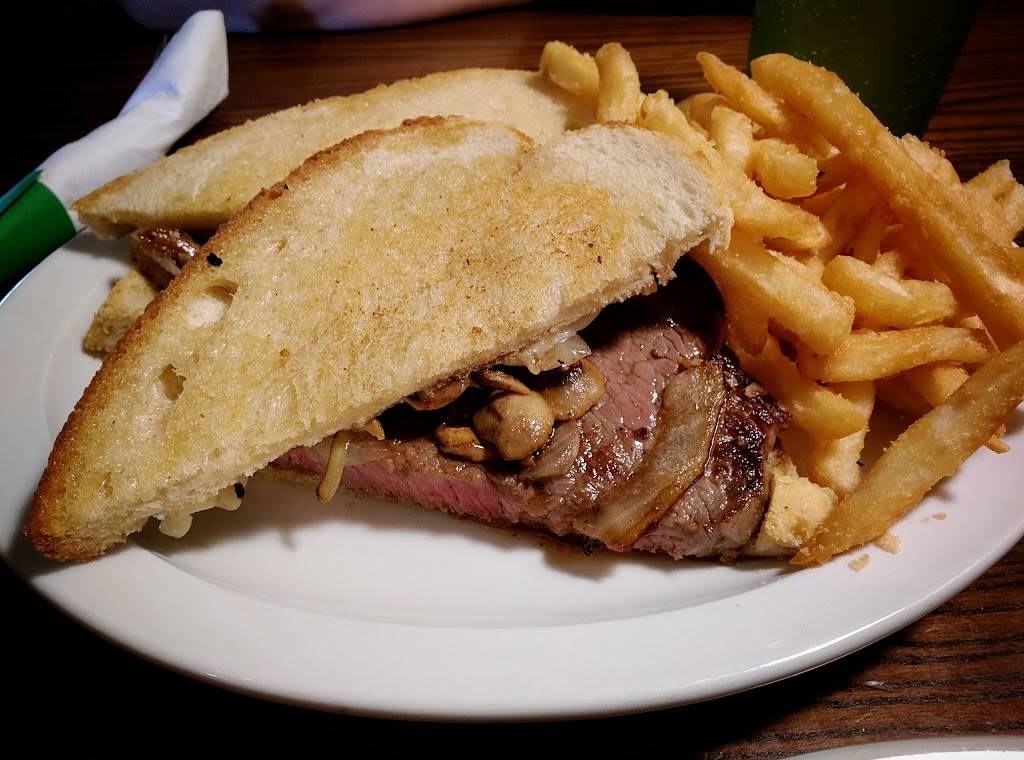 Arch and Eddies | restaurant | 181 Main St, Jackson, OH 45640, USA | 7405773048 OR +1 740-577-3048