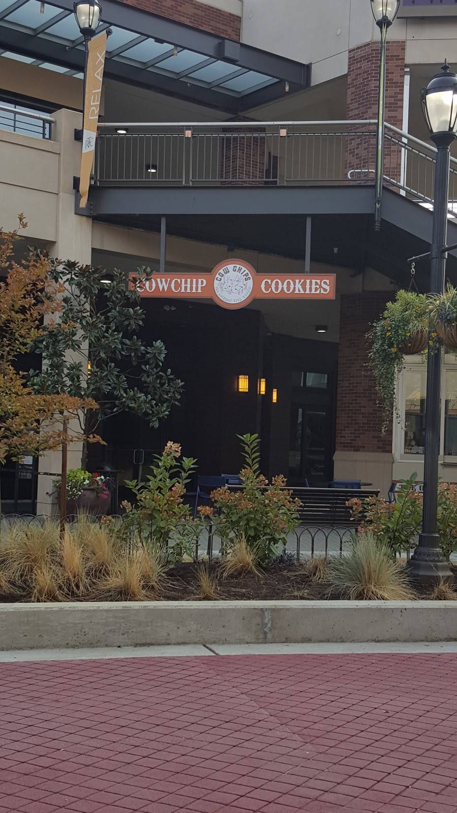 Cow Chip Cookies | restaurant | 7330 166th Ave NE e100, Redmond, WA 98052, USA | 4253762548 OR +1 425-376-2548