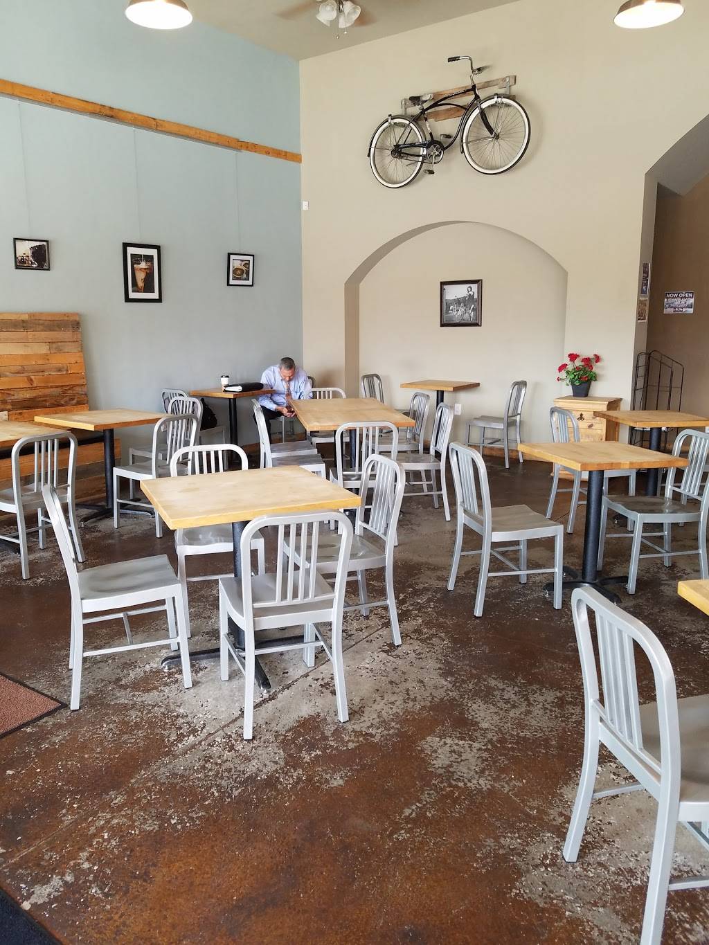 Cafe Bella Coffee | cafe | 2115 Golf Course Rd SE #102, Rio Rancho, NM 87124, USA | 5059949436 OR +1 505-994-9436