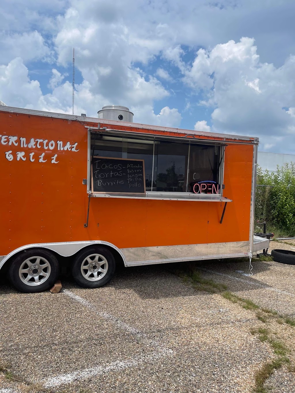 La Kalle food | restaurant | 5400 Midlothian Tpke, Richmond, VA 23225, USA | 8046538242 OR +1 804-653-8242