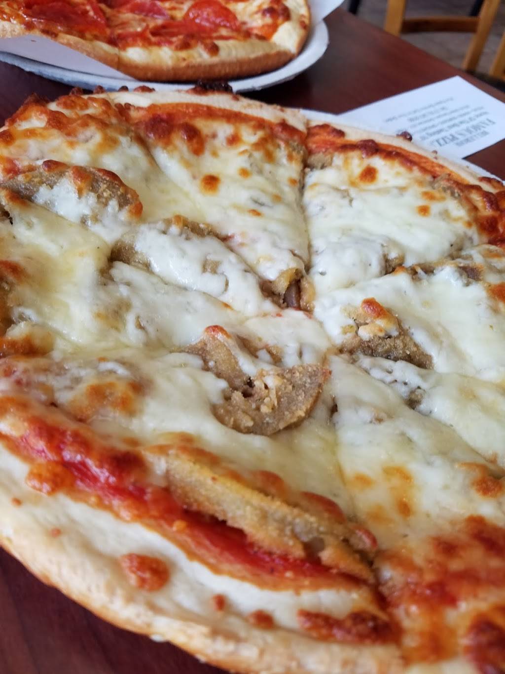 Bellerose Famous Pizza | restaurant | 24822 Union Tpke, Queens, NY 11426, USA | 7183472100 OR +1 718-347-2100