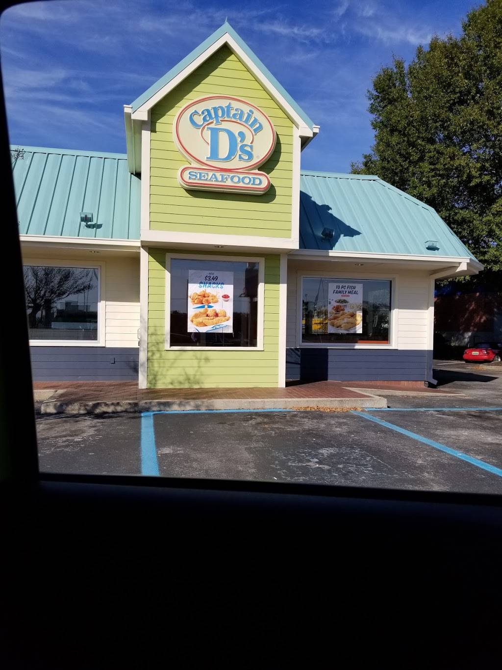 Captain Ds | restaurant | 2725 Florence Blvd, Florence, AL 35630, USA | 2567665270 OR +1 256-766-5270