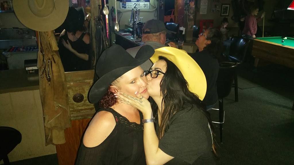 Tricias Rock House | restaurant | 5137 Azle Ave, Fort Worth, TX 76114, USA | 8177409799 OR +1 817-740-9799