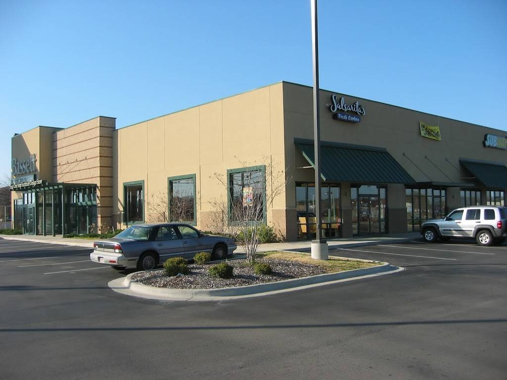 Salsaritas Fresh Mexican Grill | restaurant | 3002 Memorial Pkwy SW, Huntsville, AL 35801, USA | 2564897257 OR +1 256-489-7257