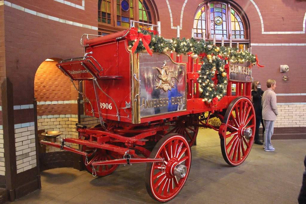 Budweiser Brew House | restaurant | 601 Clark Ave #101, St. Louis, MO 63102, USA | 3142415575 OR +1 314-241-5575