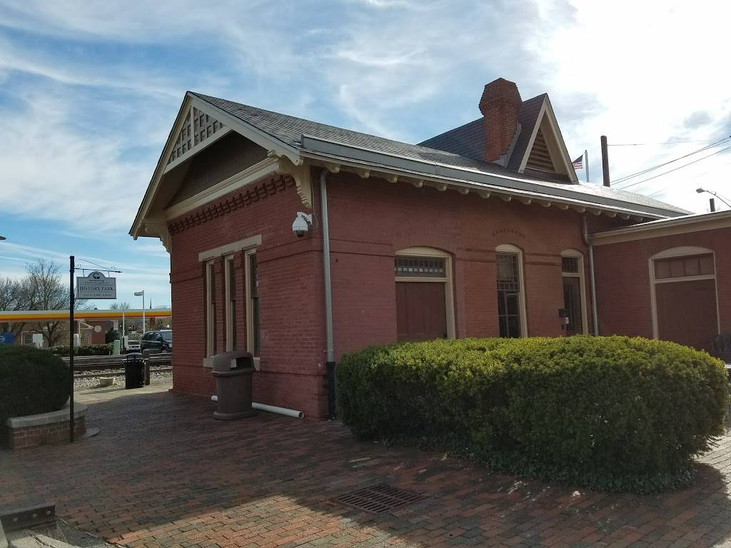 Java Junction | restaurant | 5 S Summit Ave, Gaithersburg, MD 20877, USA | 3019487107 OR +1 301-948-7107